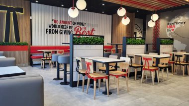 Kyiv, Ukrayna 19 Ağustos 2024: KFC restoranının içi.
