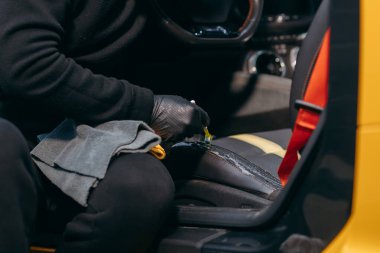 Araba yıkama. Araba temizleme