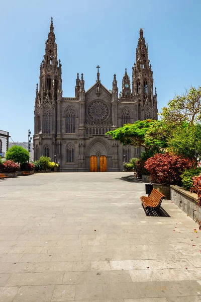 Church San Juan Bautista Gothic Cathedral Arucas Gran Canaria Spain Fotos De Bancos De Imagens