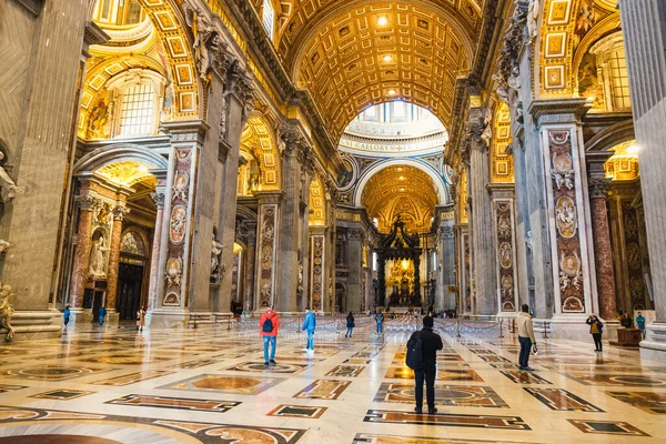 Watykan Włochy Listopada 2023 Wnętrze Bazyliki Piotra Bazylika Papale San — Zdjęcie stockowe