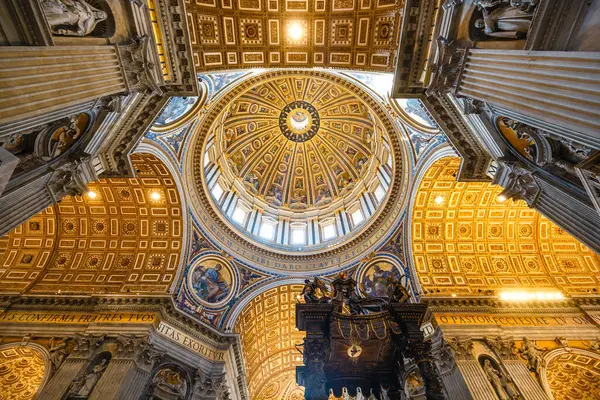 Vaticano Itália Novembro 2023 Interior Basílica São Pedro Teto Fresco — Fotografia de Stock