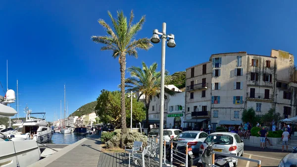 Bonifacio Korsika Frankreich August 2020 Altstadt Touristen Spazieren Späten Nachmittag — Stockfoto