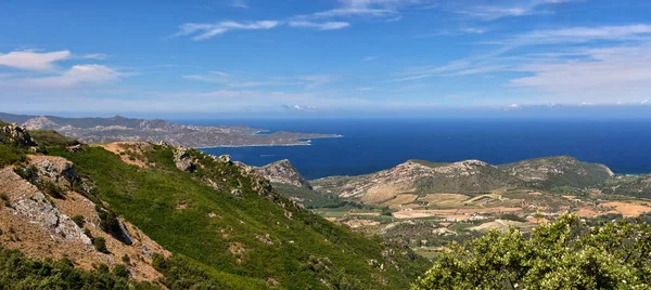 Panorama Col Teghime Zelené Kopce Středozemní Moře Pozadí Krajina Cap — Stock fotografie