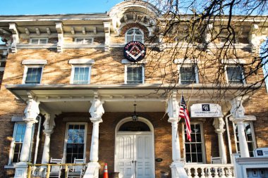 Skaneateles, New York, ABD. 4 Kasım 2022. Skaneateles Masonik Tapınağı 'nın ön cephesi Genesee Caddesi, Skaneateles, New York' ta.