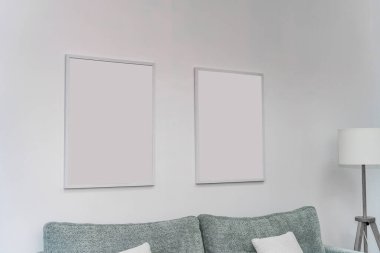 Işıl ışıl, duvardaki iki resim için şablonlar, fotoğraf. Yüksek kalite fotoğraf