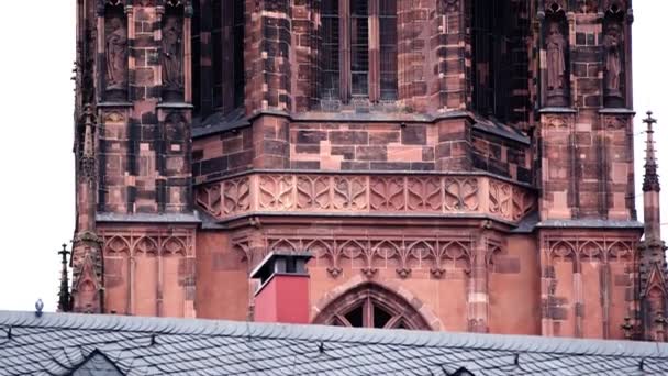Imperial Cathedral Saint Bartholomew Roemer Frankfurt — Stock Video