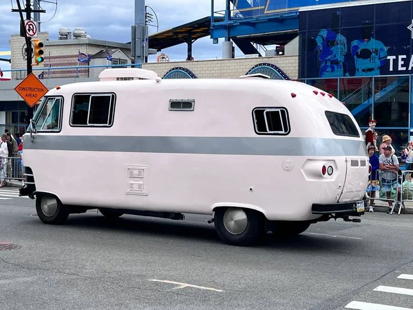 New York Kesäkuu 2022 Antiikki Autonäyttely Vuosittainen Merenneito Paraati Coney — kuvapankkivalokuva