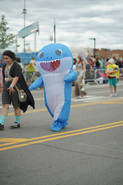 New York Juni 2022 Deltagare Marscherar Den Årliga Sjöjungfru Paraden — Stockfoto