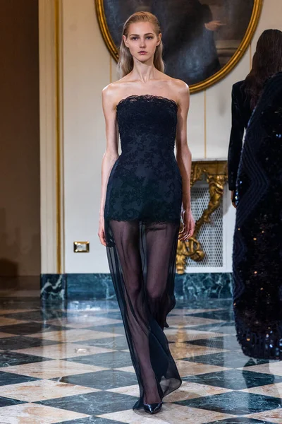 Milan Italy Şubat 2023 Milano Moda Haftası Kadın Giyim Kış Stok Fotoğraf