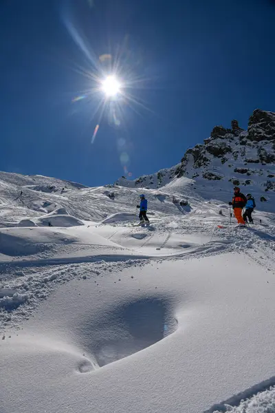 Dia Inverno Ensolarado Ótimas Condições Neve Estância Esqui Meribel França — Fotografia de Stock