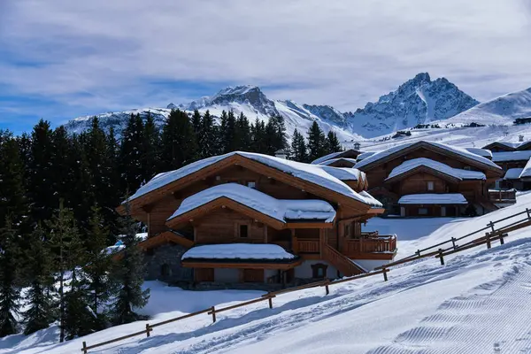 Fresh Snow Roofs Chalets Courchevel France Amazing View Mountains Background Royalty Free Stock Photos