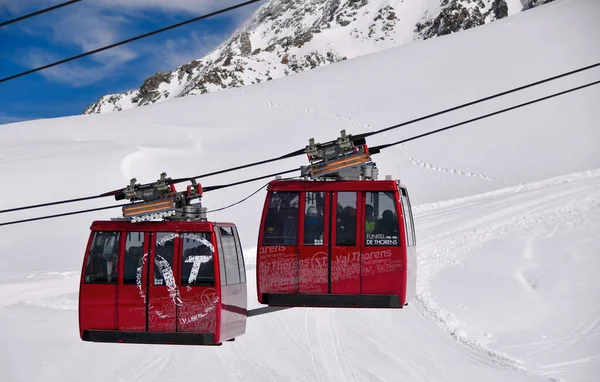Val Thorens Março Gôndola Esqui Subindo Estância Esqui Março 2023 Imagens Royalty-Free