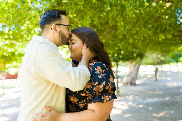 Adorable Boyfriend Kissing His Fat Girlfriend Forehead While Hugging Having — Stock Photo, Image