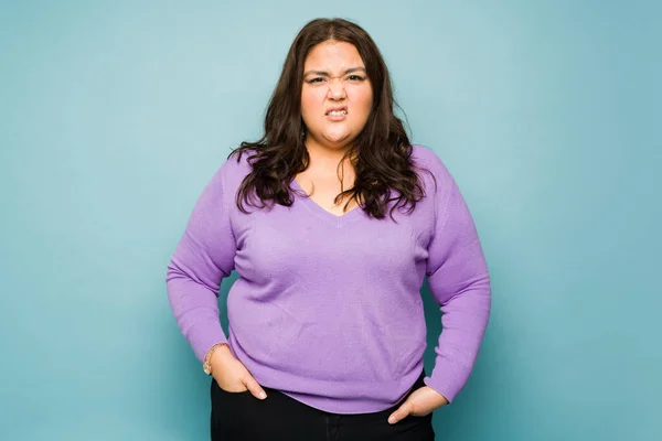 Sick Obese Young Woman Feeling Ill Nauseous While Looking Frustrated — Photo