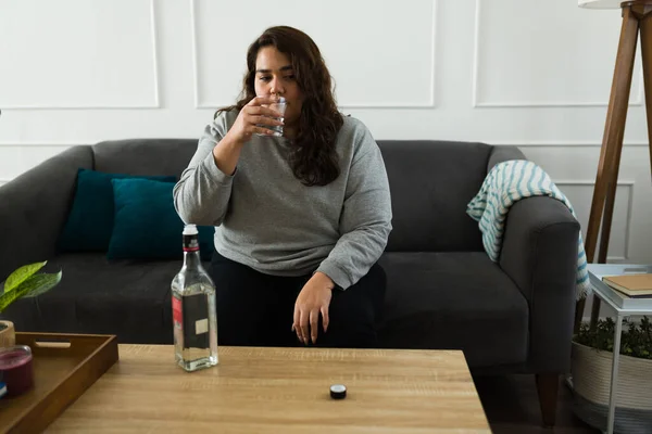 Upset Obese Latin Woman Suffering Alcohol Abuse Drinking Bottle Alcohol — Stock Photo, Image