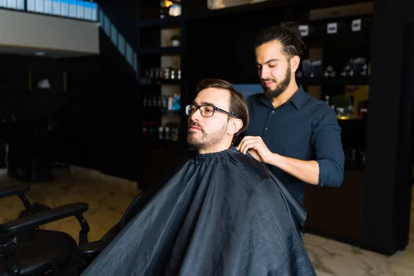 Handsome Man Barber Shop Cutting His Hair Getting New Haircut — Stok fotoğraf
