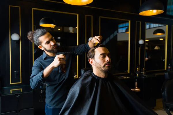 Professional Barber Working Elegant Barber Shop Cutting Hair Attractive Caucasian — Stok fotoğraf