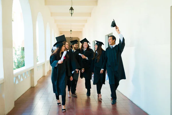 Super Excited Friends Graduates Laughing Celebrating Finishing College Education Graduation — Fotografia de Stock