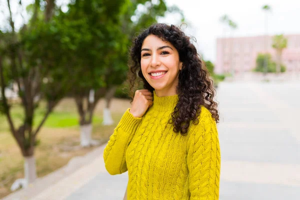 Excited Beautiful Woman Looking Camera Smiling Looking Happy While Taking — Stock Photo, Image