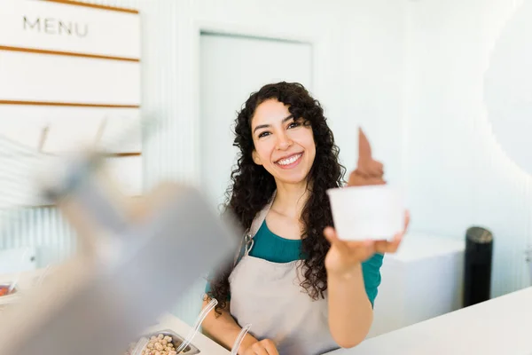 Portrait Beautiful Latin Woman Apron Smiling Holding Chocolate Ice Cream — Stock Photo, Image