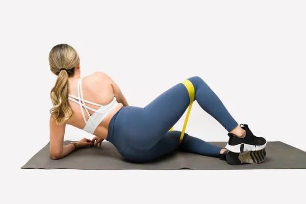 Fit Young Girl Seen Working Out Resistance Bands Doing Booty — Stock Photo, Image