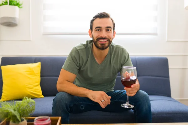 Video Call Screenshot Attractive Caucasian Man His 30S Drinking Wine — Stock Photo, Image