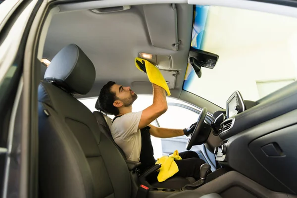 Hispanic Worker Cleaning Wash Cloth Interior Vehicle Auto Detail Service — Stock Photo, Image