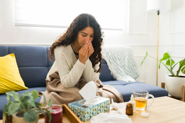 Sick Young Woman Suffering Bad Cold Flu Blowing Her Nose — Stock Photo, Image