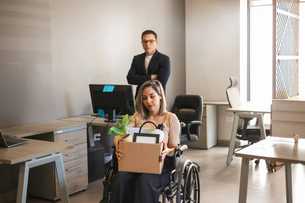 Sad Looking Disabled Woman Carrying Her Personal Belongings While Being — Stock Photo, Image