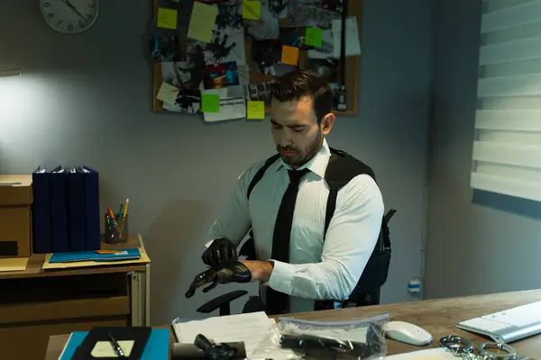 Private Detective Wearing Gloves Examining Some Crucial Pieces Evidence Office — Stock Photo, Image