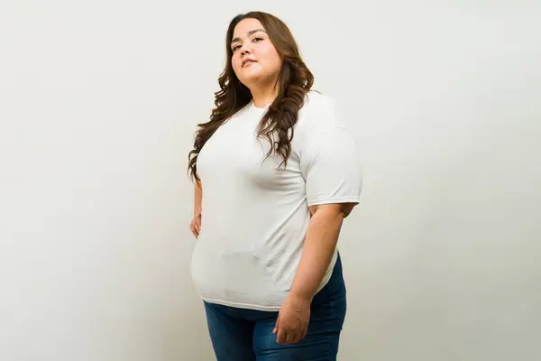 Shirt Mockup Confident Curvy Size Woman Striking Pose Studio Backdrop — Stock Photo, Image
