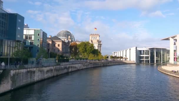 Berlin Tyskland Oktober 2022 Berlins Berömda Landmärke Bundestag Byggnaden Och — Stockvideo