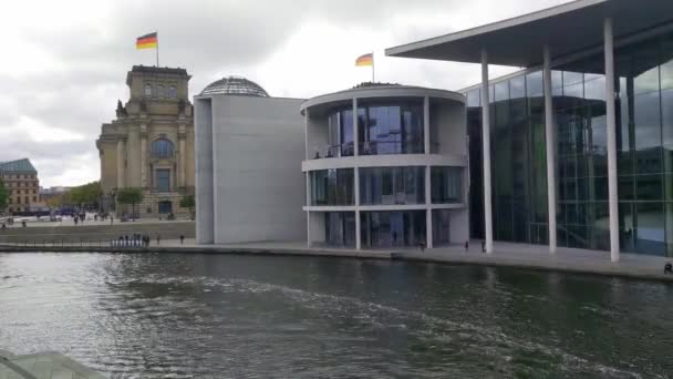 Βερολίνο Γερμανία Οκτωβρίου 2022 Θέα Των Όμορφων Σύγχρονων Κτιρίων Στο — Αρχείο Βίντεο