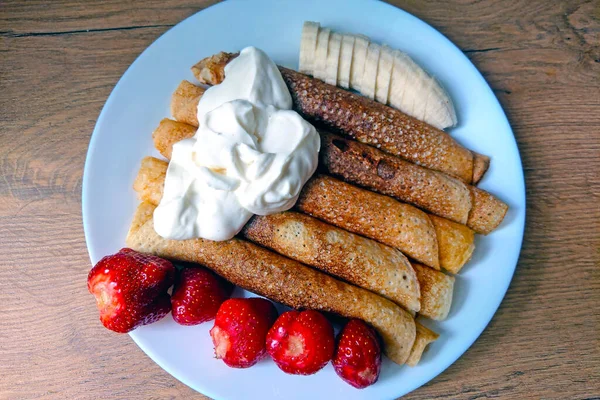 Delicious Light Breakfast Plate Pancakes Fruit Cream — Stock Photo, Image