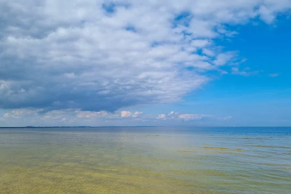 Schöne Malerische Aussicht Auf Das Meer Einem Sonnigen Tag — Stockfoto