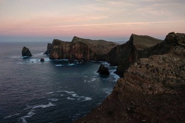 Miradouro da Ponta do Rosto, Madeira, Portekiz 'de güzel bir gün batımı