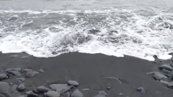 Hab Óceán Hullámaiból Vagy Tengerből Ami Köveknek Ütközik — Stock videók