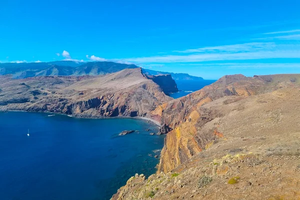 Prachtige Kliffen Van Het Eiland Madeira Atlantische Oceaan Vulkanische Rotsen — Stockfoto