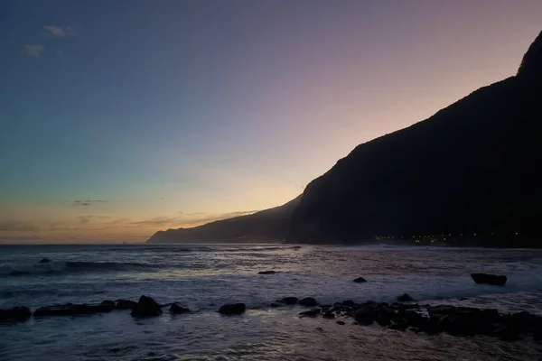 Silhouetten Der Felsen Der Insel Madeira Bei Sonnenuntergang — Stockfoto