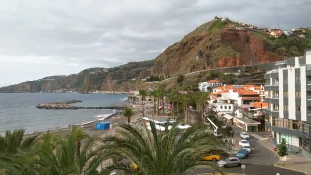 Vista Costa Ilha Madeira Oceano Casas Encosta Montanha — Vídeo de Stock