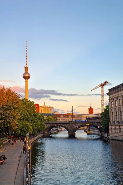 Berlin Almanya Ekim 2022 Berlin Merkezinde Güzel Bir Günbatımı — Stok fotoğraf