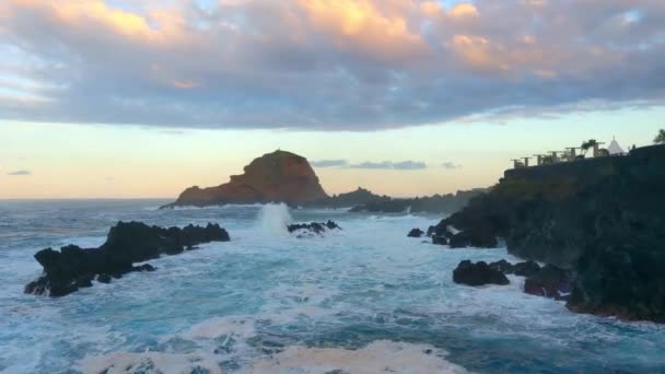 Puesta Sol Isla Madeira Hermosa Puesta Sol Panorámica Océano Mar — Vídeos de Stock