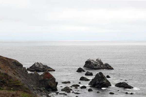 岩や海の眺め 自然の美しい背景 — ストック写真