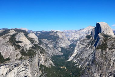 Buzul Noktası 'nın güzel manzarası. Yosemite Parkı