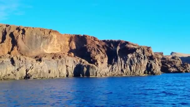 Atlantik Okyanusu Ndaki Kayalıkların Manzarası — Stok video