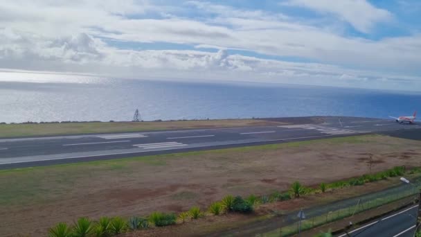 Madeira Portugalsko Listopadu 2022 Letadlo Vzlétá Letiště Funchal Madeira — Stock video