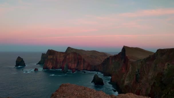 Gyönyörű Partvonal Madeira Sziget Naplementekor — Stock videók