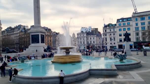 Londyn Wielka Brytania Lutego 2024 Ludzie Trafalgar Square Londynie — Wideo stockowe