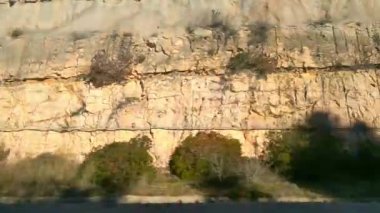 Jeoloji Çalışması ve Doğa Tasarımı İçin Doğal Kaya oluşumu