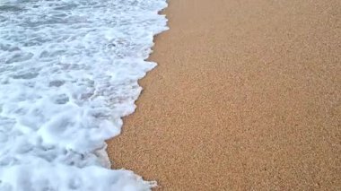 Serene Sahil Dalgaları Kıyı Gevşeme Kavramı Sandy Shore 'u nazikçe okşadı